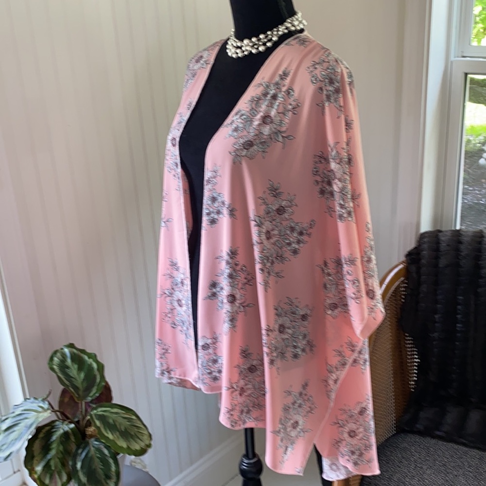 Kimono - Picture 3 of 3